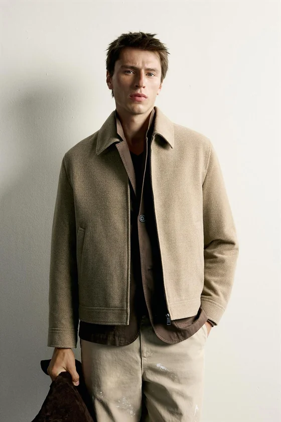 ФАКТУРНАЯ КУРТКА КЛАССИЧЕСКОГО КРОЯ