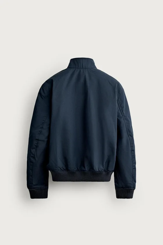 УТЕПЛЕННЫЙ БОМБЕР REGULAR FIT