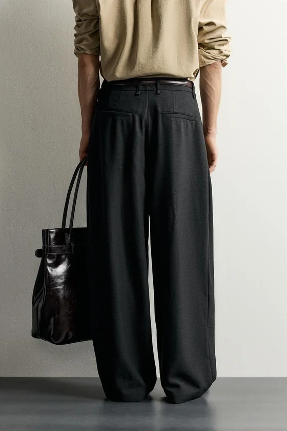 БРЮКИ RELAXED WIDE FIT СО СКЛАДКАМИ