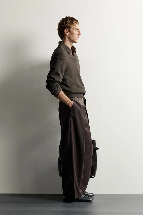 БРЮКИ RELAXED FIT СО СКЛАДКАМИ