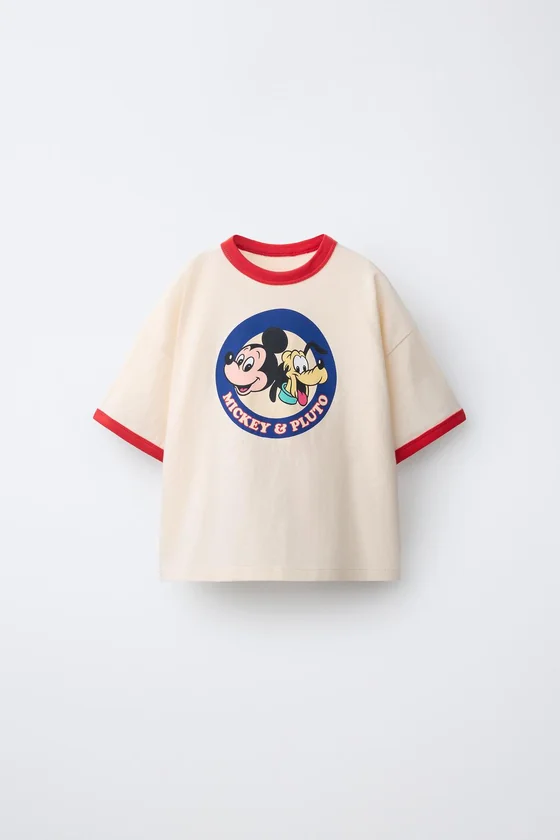 ФУТБОЛКА С КОНТРАСТНОЙ ОТДЕЛКОЙ MICKEY MOUSE & PLUTO © DISNEY