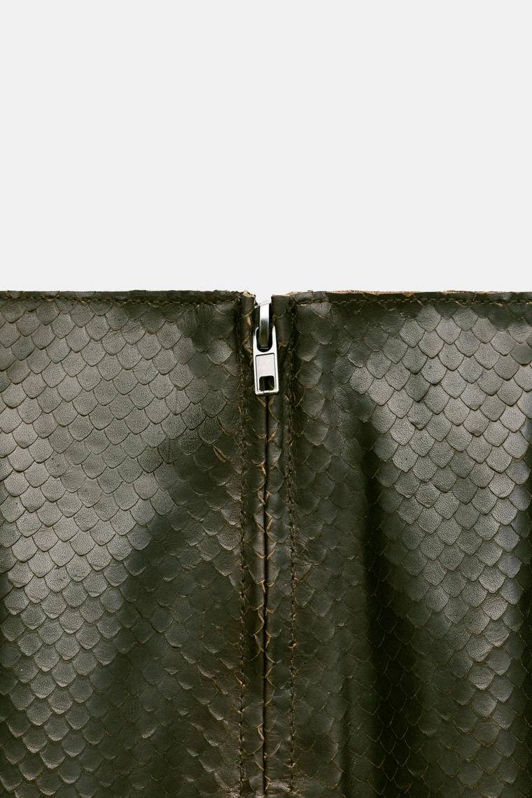Мини-юбка из 100% кожи Zara «ZW»
