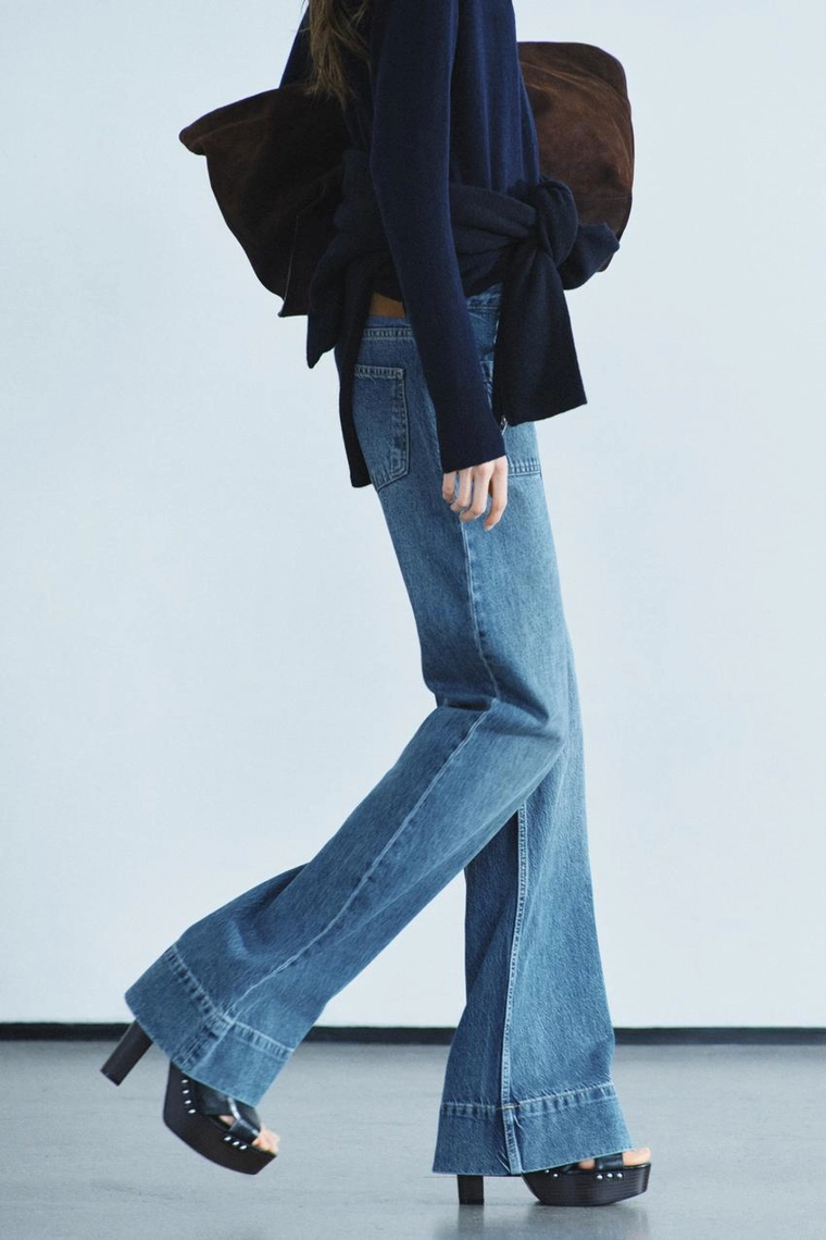 Джинсы Zara «ZW» с завышенной талией и расклешенными штанинами