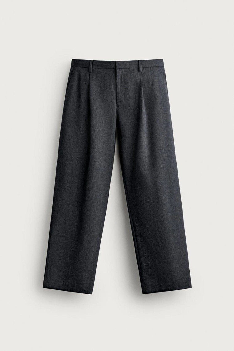 Брюки regular fit с защипами