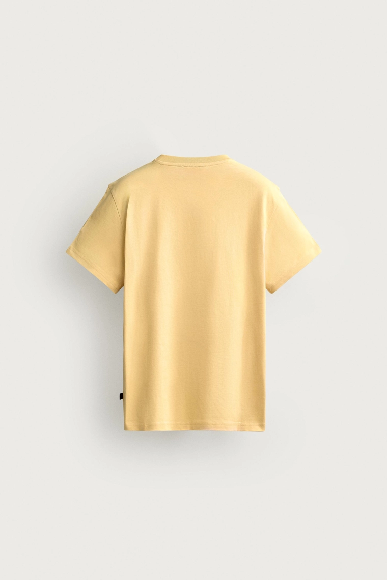 Футболка regular fit с контрастным принтом