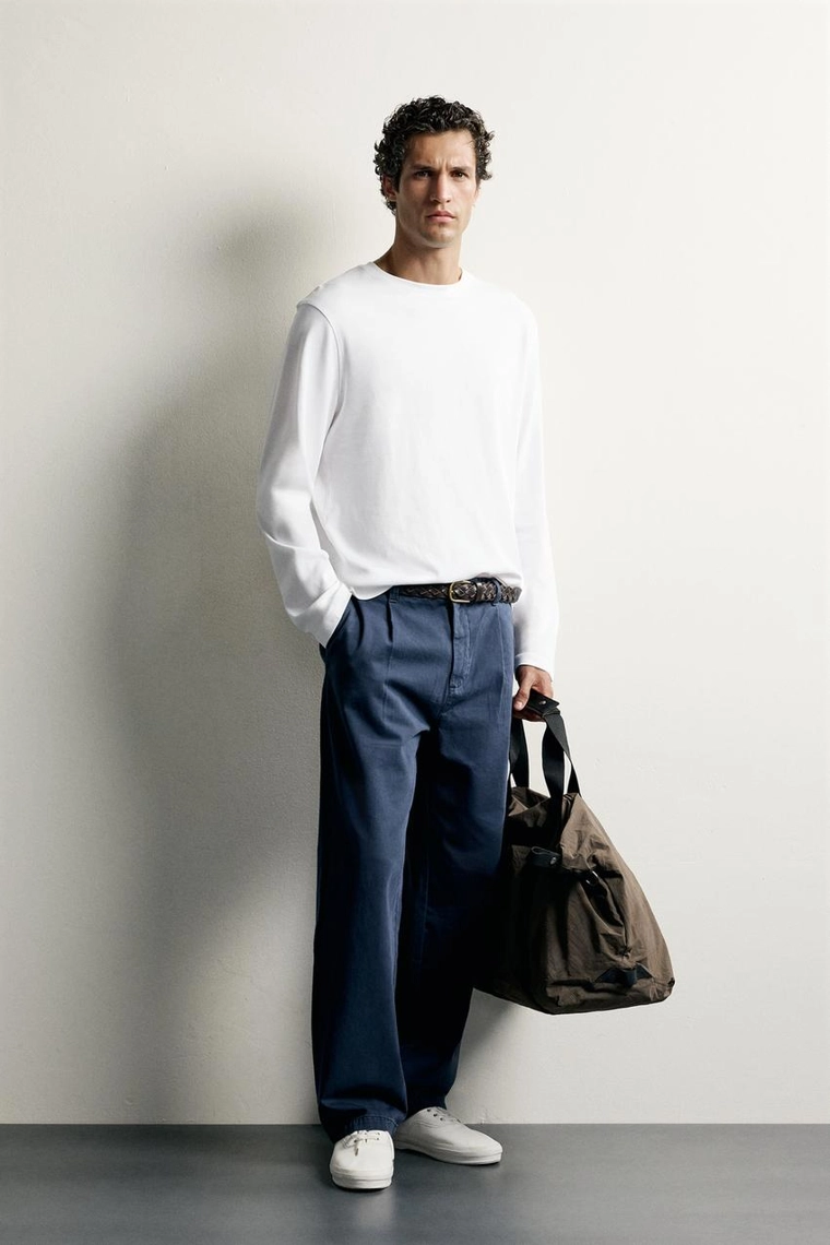 Футболка regular fit с длинным рукавом