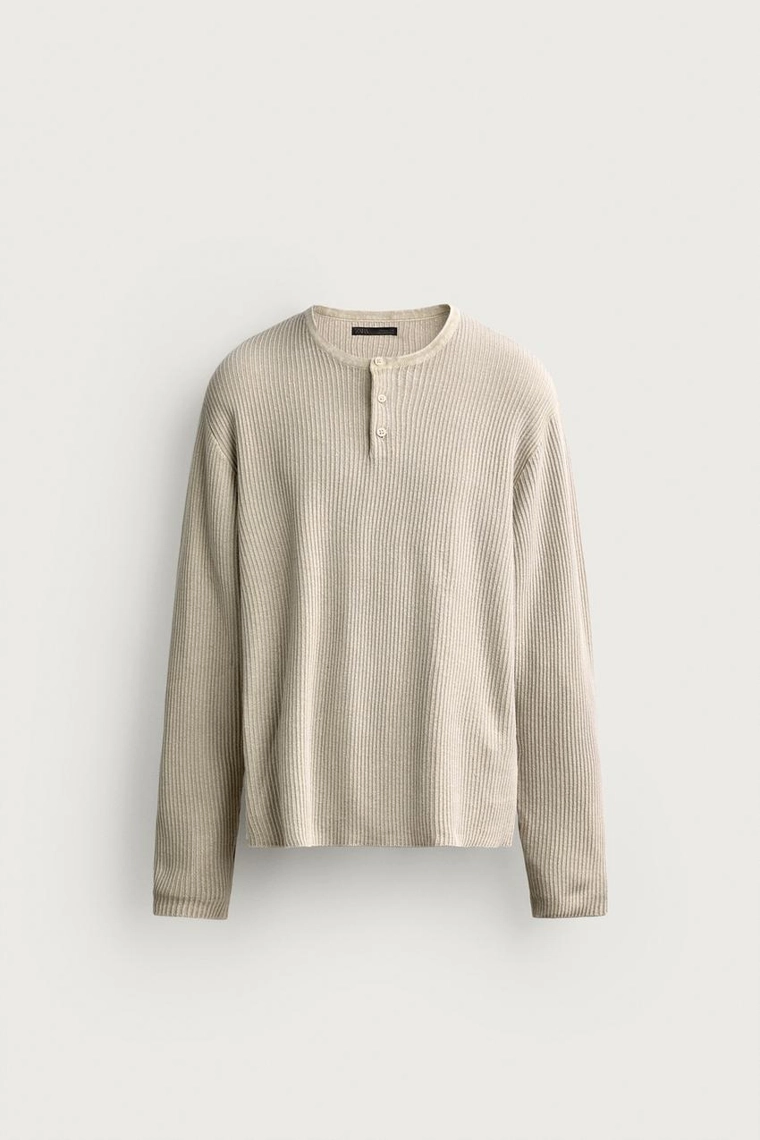 Вязаная футболка henley