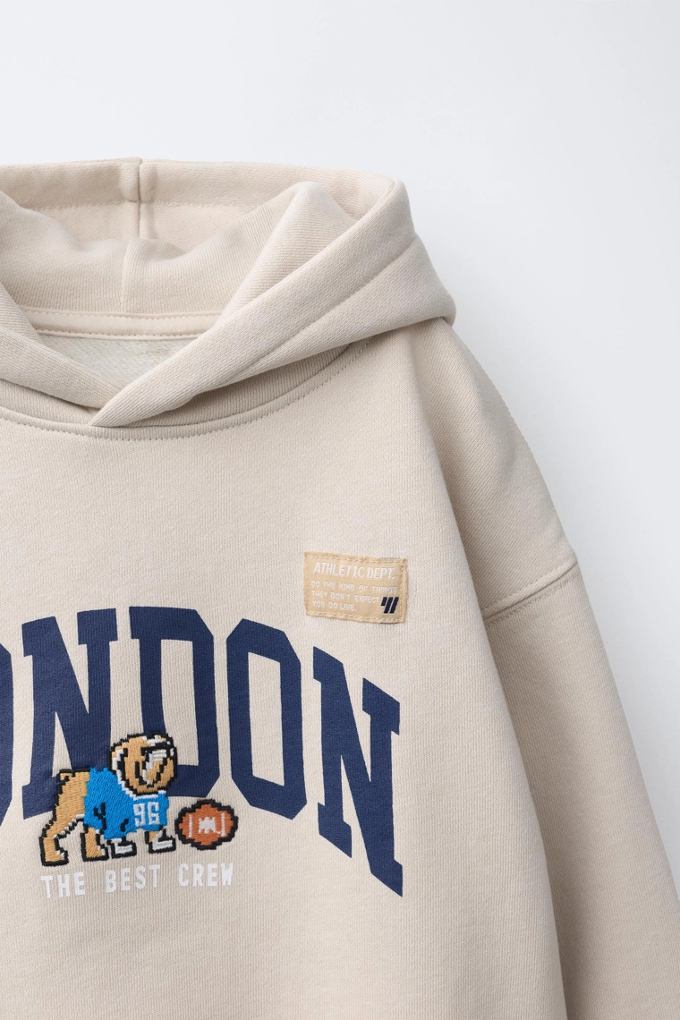 Толстовка в стиле varsity