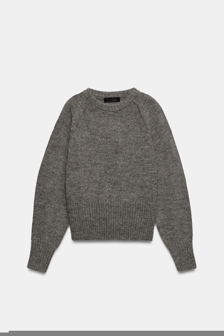 Вязаный джемпер с плечевыми швами