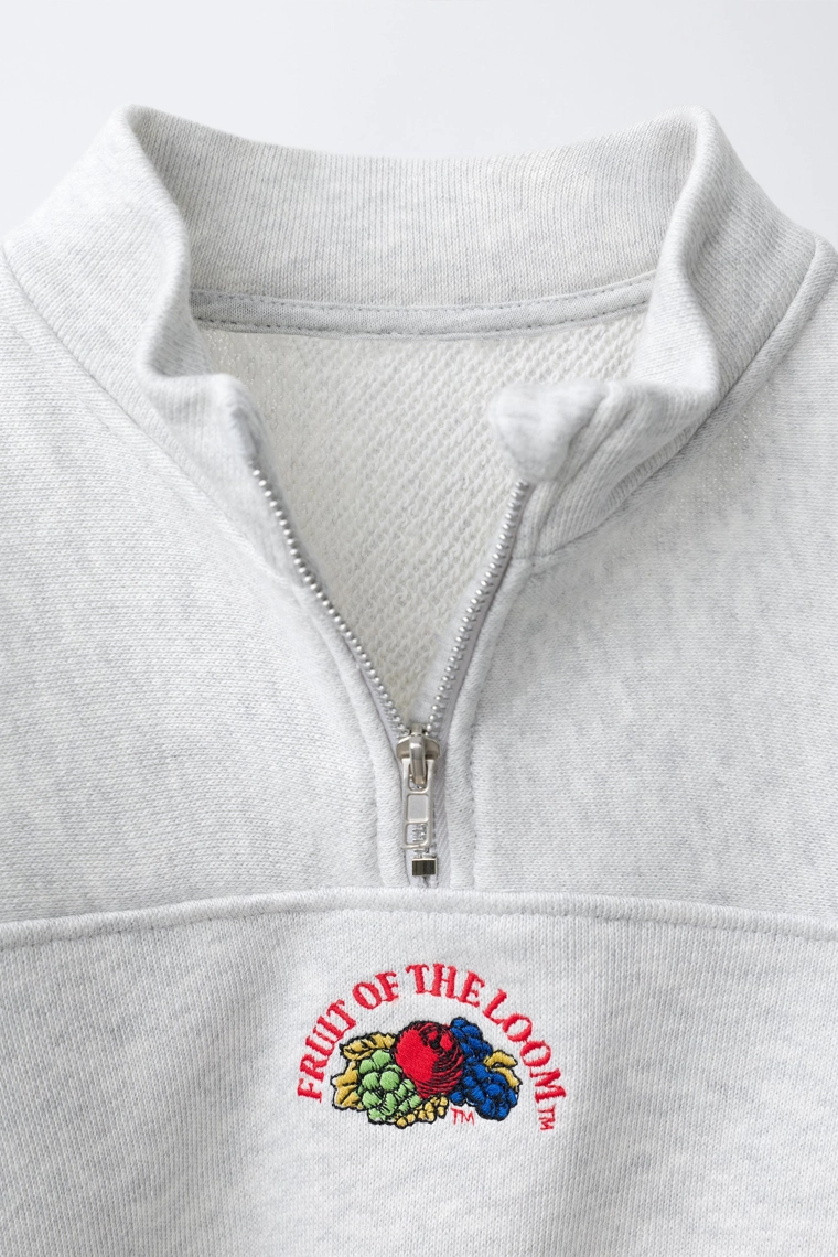 Св sweatshirt с вышивкой fruit of the loom™