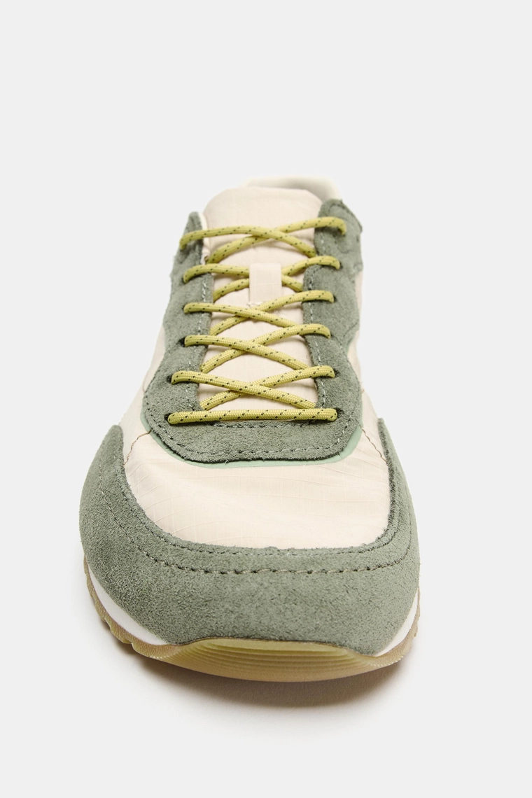 Контрастные кроссовки barefoot