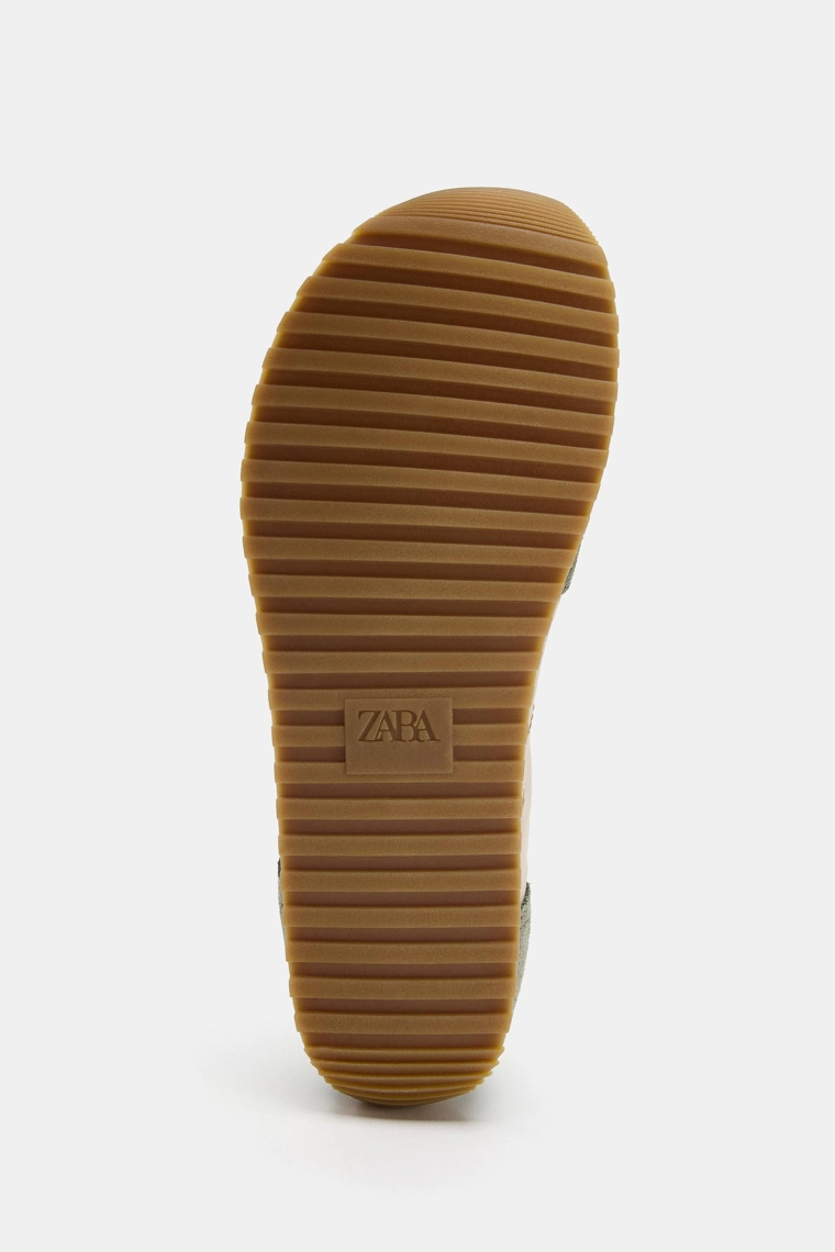 Контрастные кроссовки barefoot