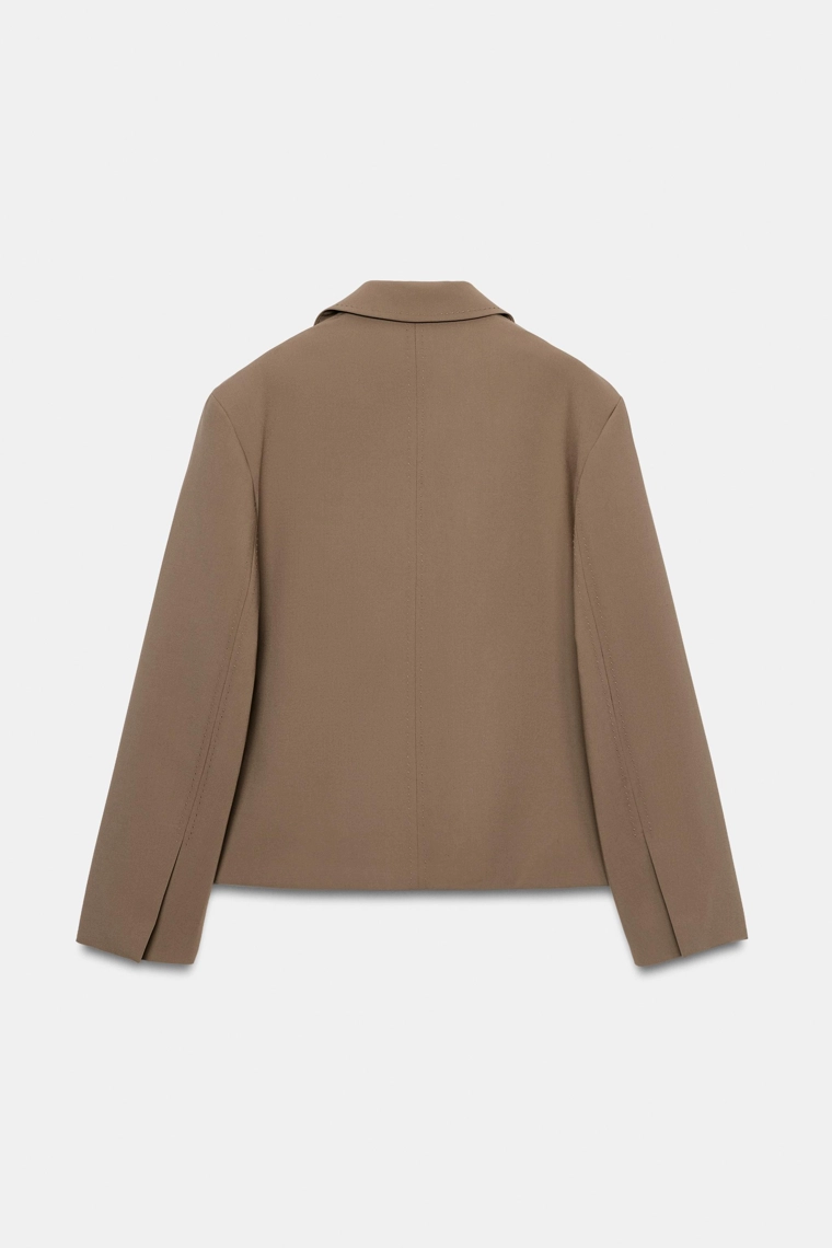 Укороченный блейзер oversize с декоративной отстрочкой