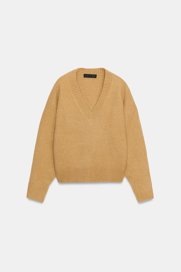 Мягкий вязаный свитер zara