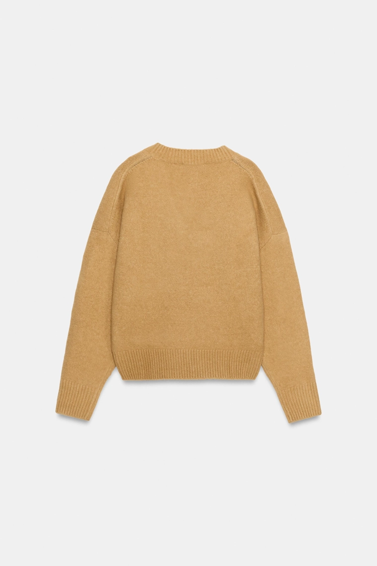 Мягкий вязаный свитер zara
