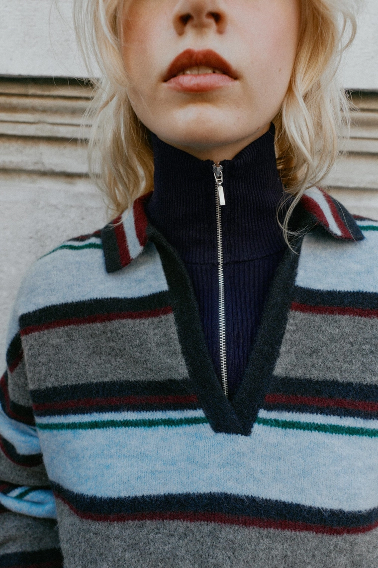 Поло-свитер в полоску zara