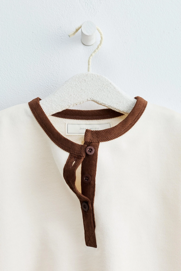 Свитшот zara timeless с контрастным воротником henley