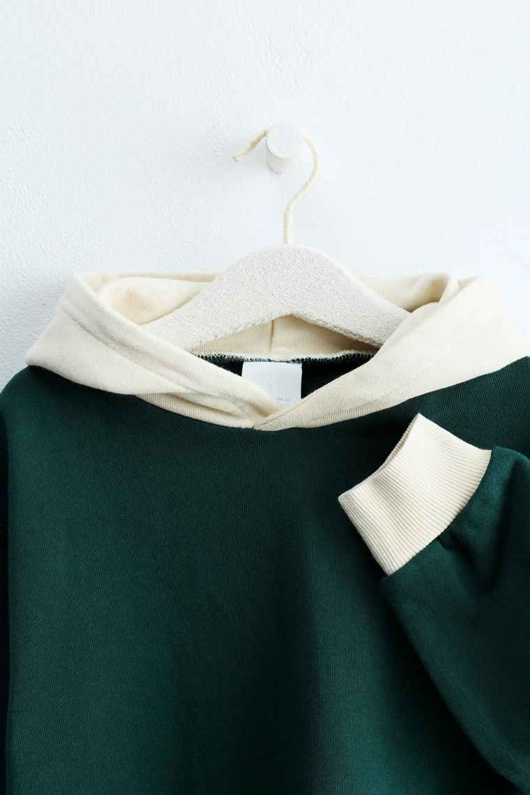 Худи zara timeless с цветными блоками