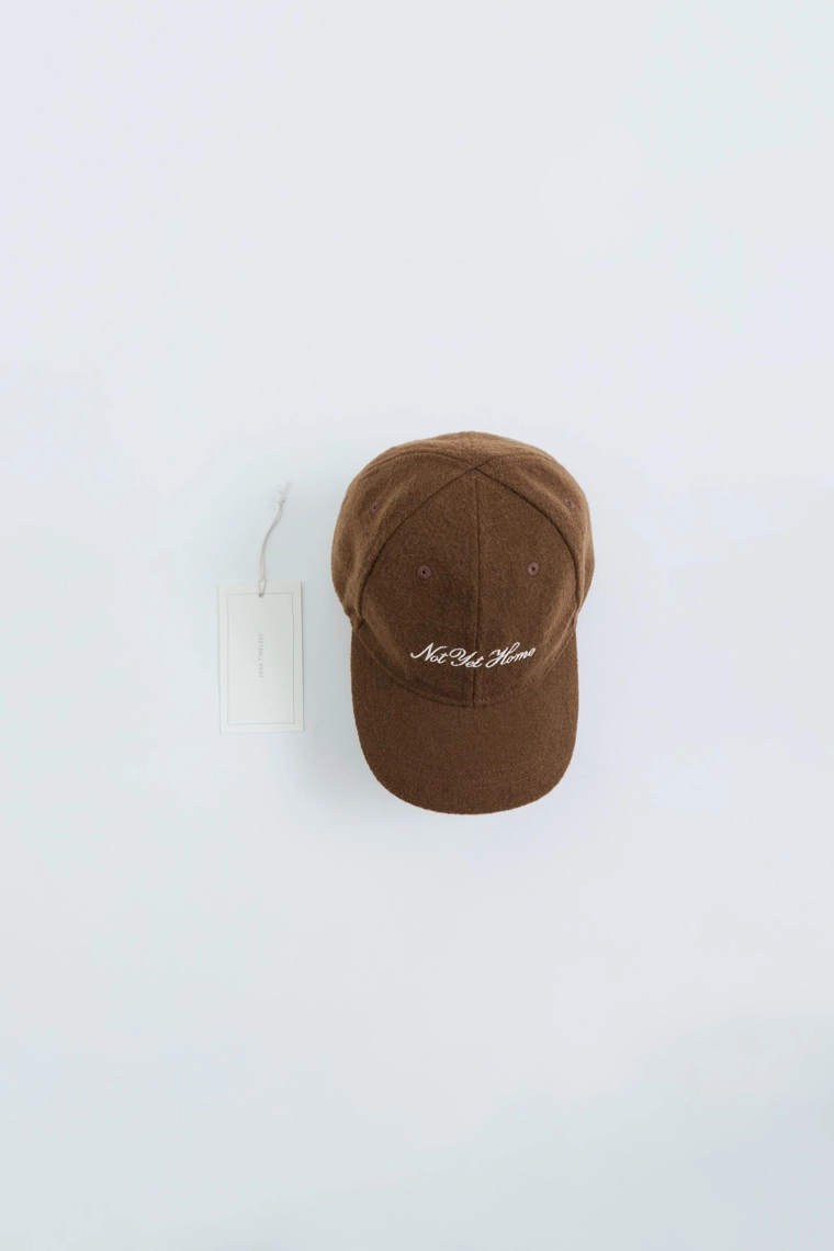 Кепка zara timeless с эффектом шерсти и вышивкой