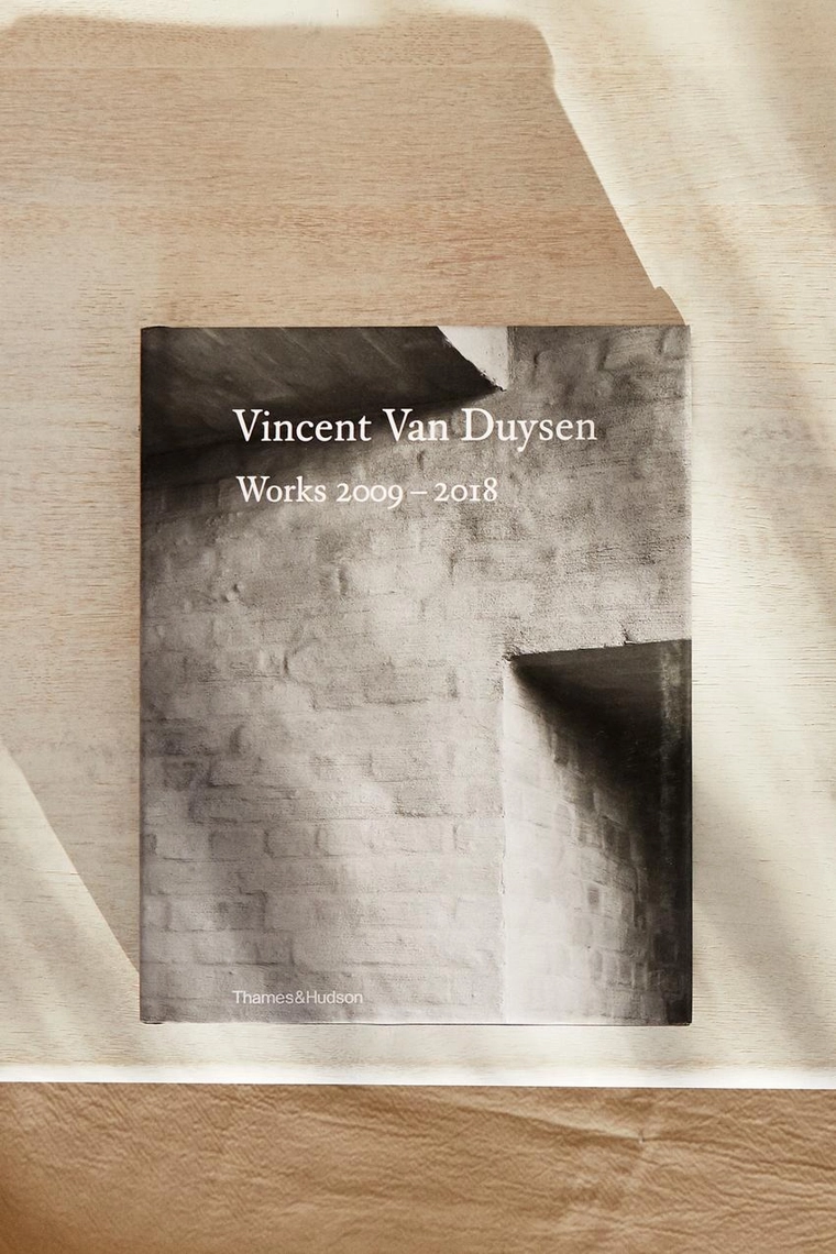 Книга vincent van duysen works 2009-2018 (на английском)