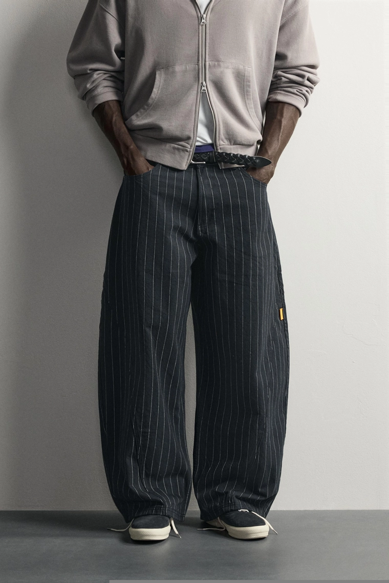 Брюки balloon fit в тонкую полоску