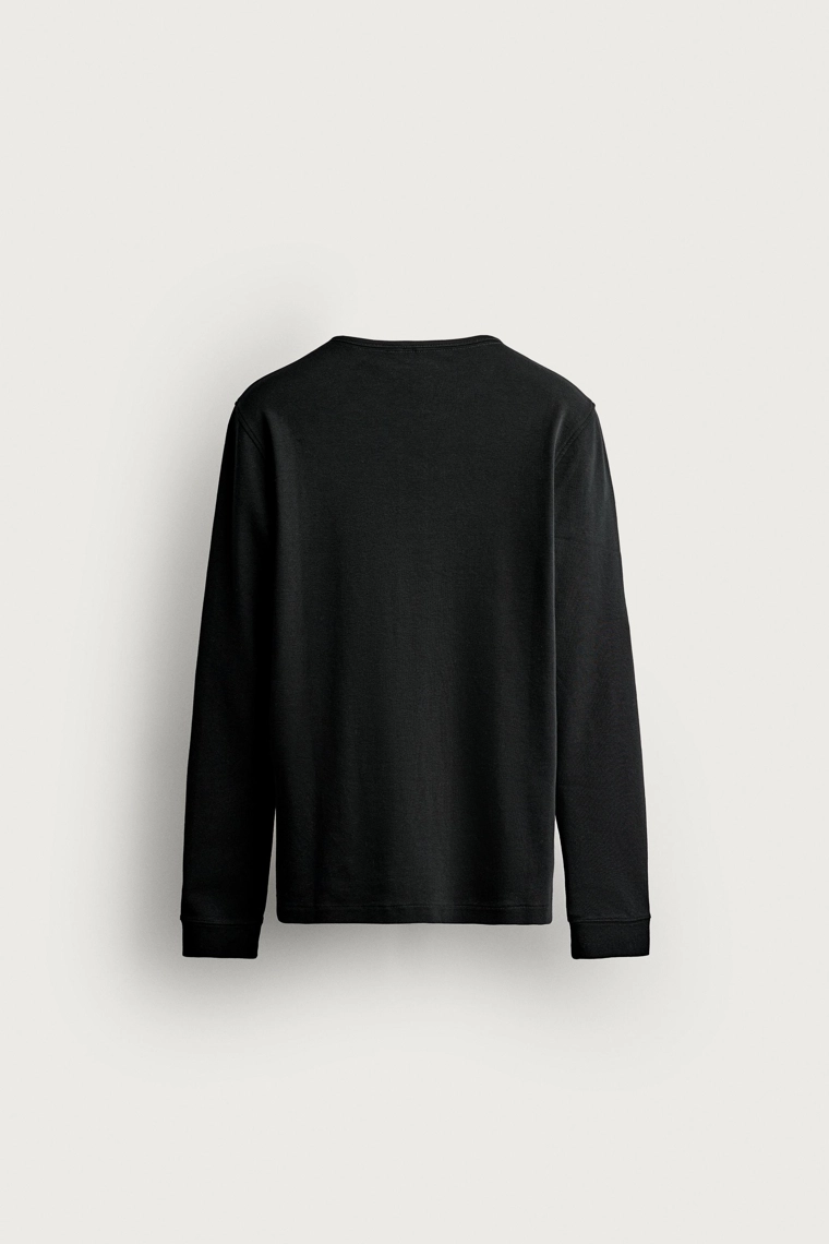 Футболка henley