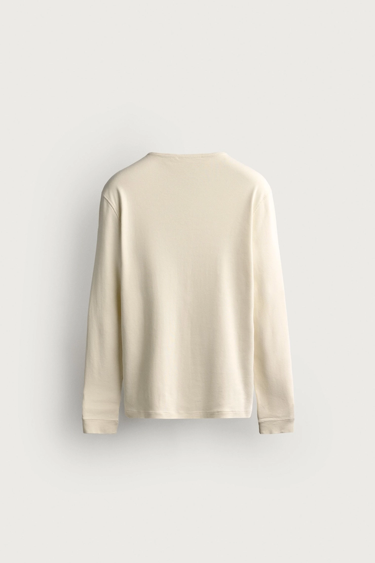 Футболка henley