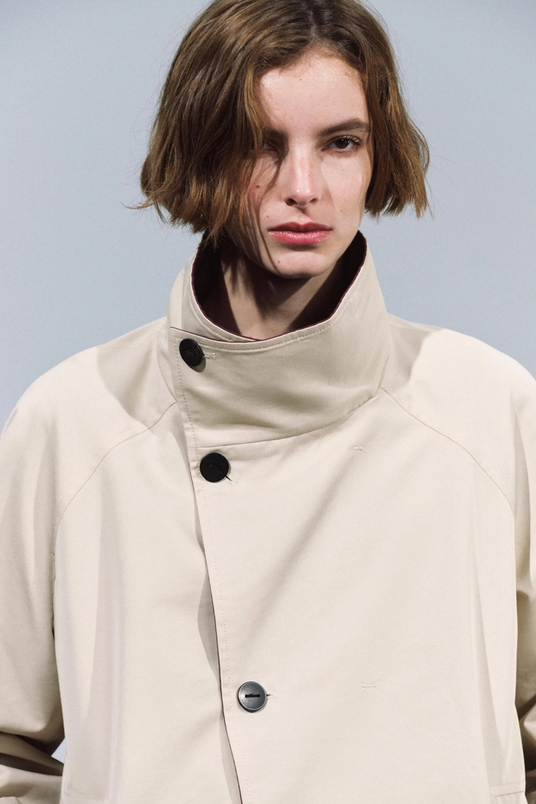 Двусторонний короткий тренч zw collection
