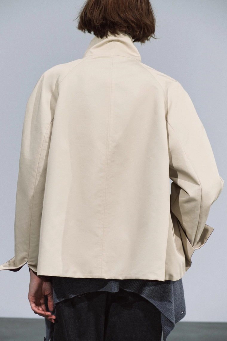 Двусторонний короткий тренч zw collection