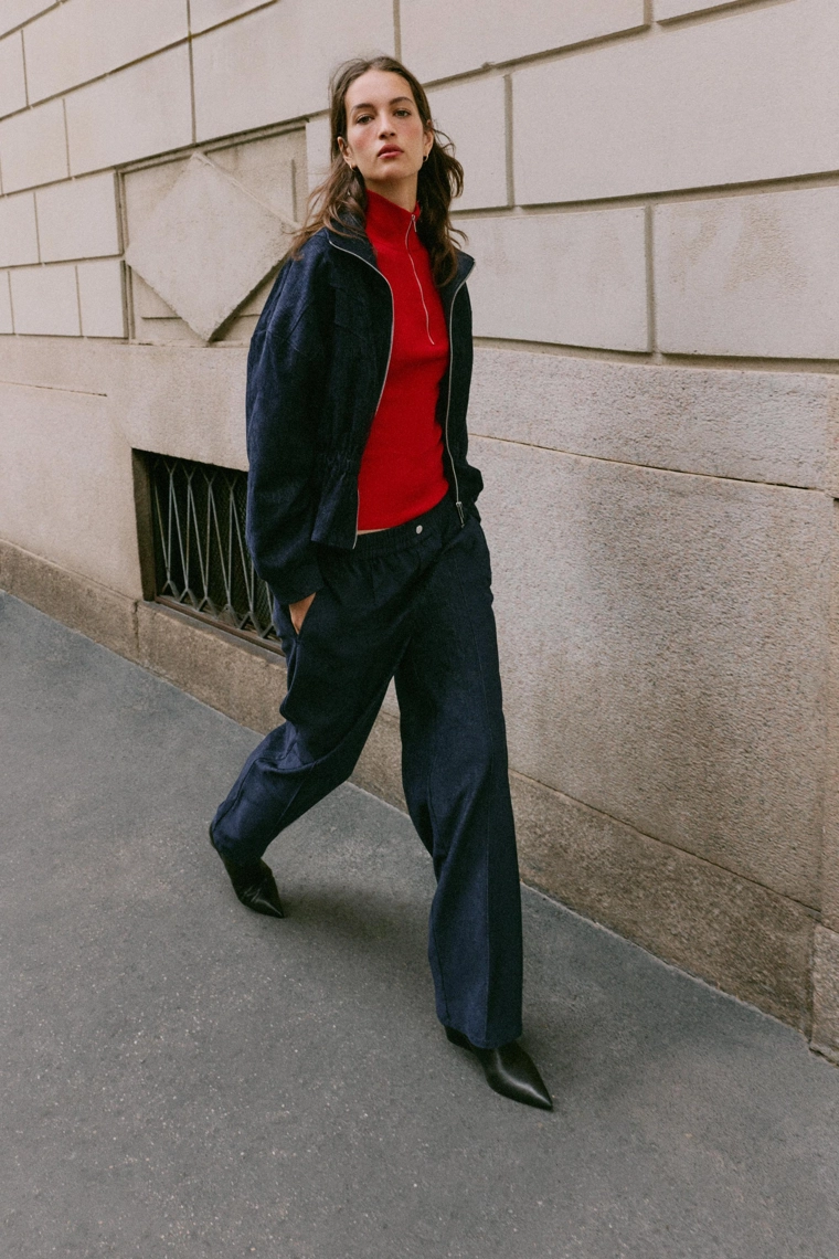 Широкие брюки с эластичным поясом