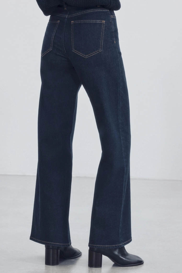 Джинсы с высокой талией и широкими штанинами zw collection comfort