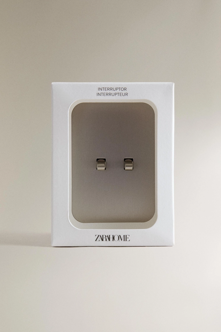 Двойной выключатель double iron light