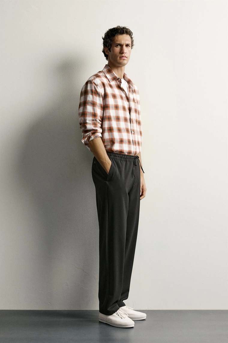 Удобные брюки regular fit
