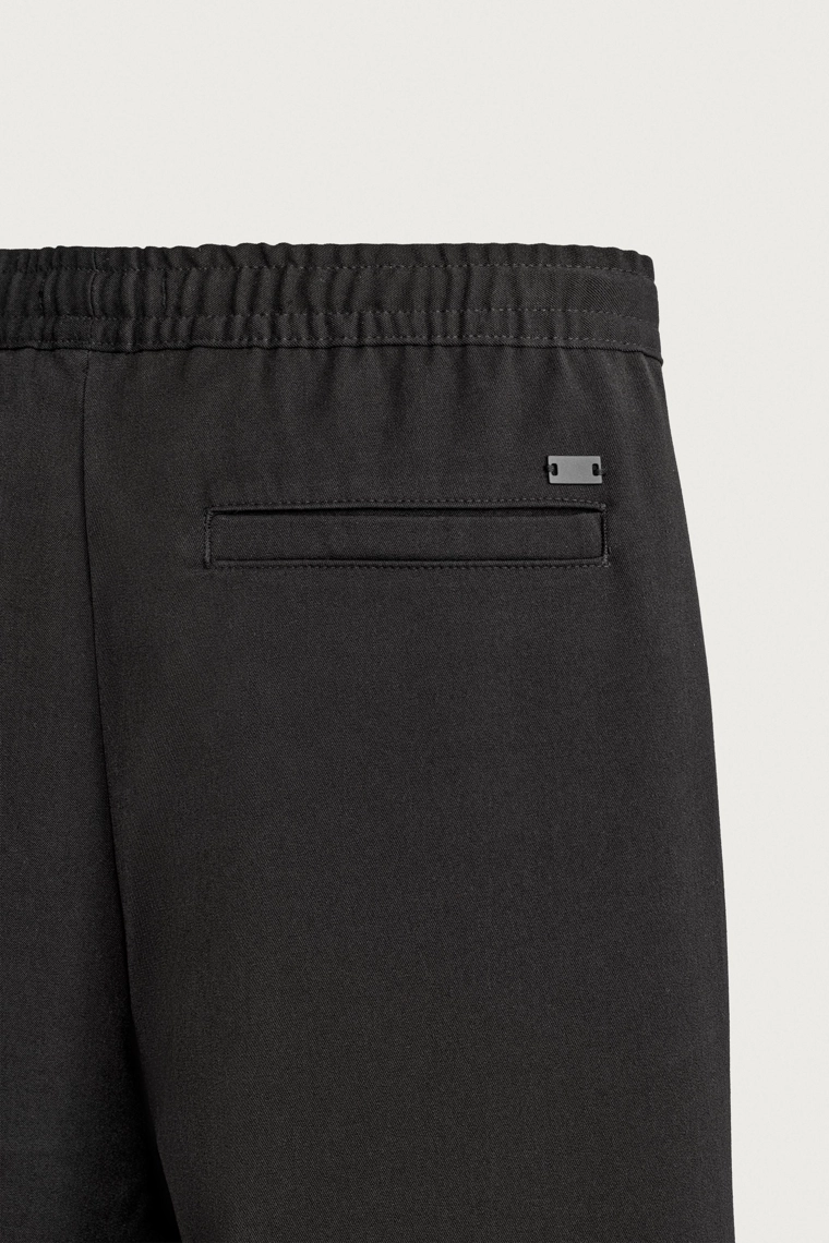 Удобные брюки regular fit