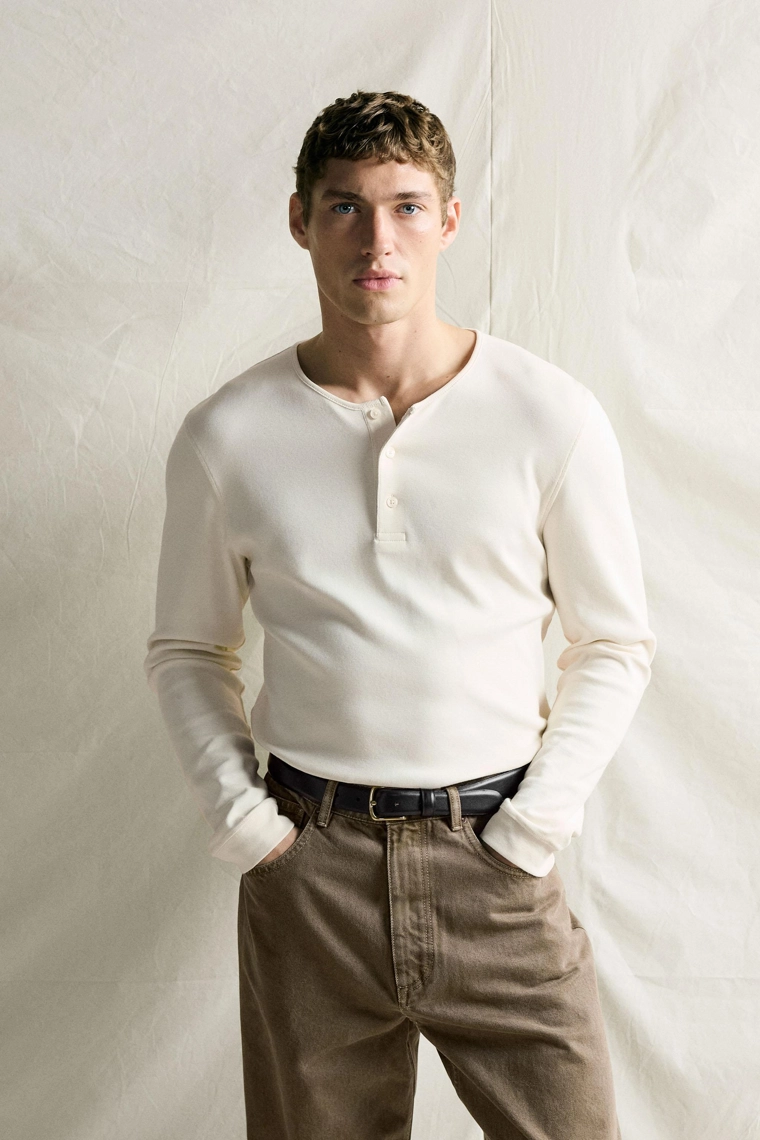 Футболка henley