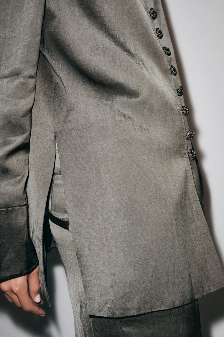Сатиновая куртка zw collection