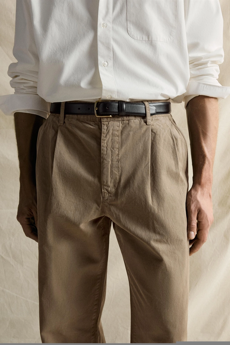 Брюки чинос regular fit с защипами
