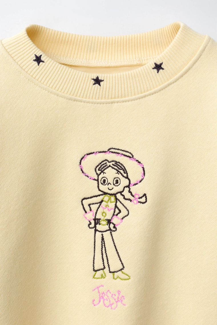 Свитшот с вышивкой jessie из toy story © disney pixar
