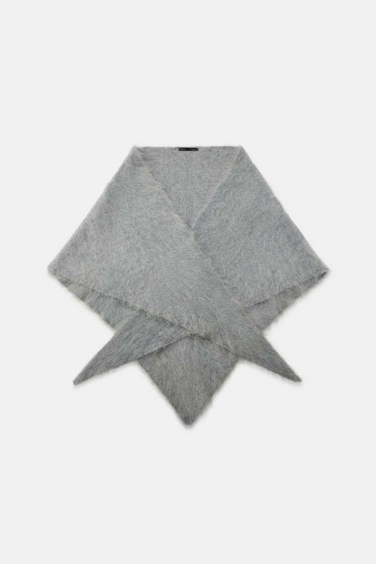 Треугольный шарф с эффектом «почищенной» шерсти 100% из шерсти