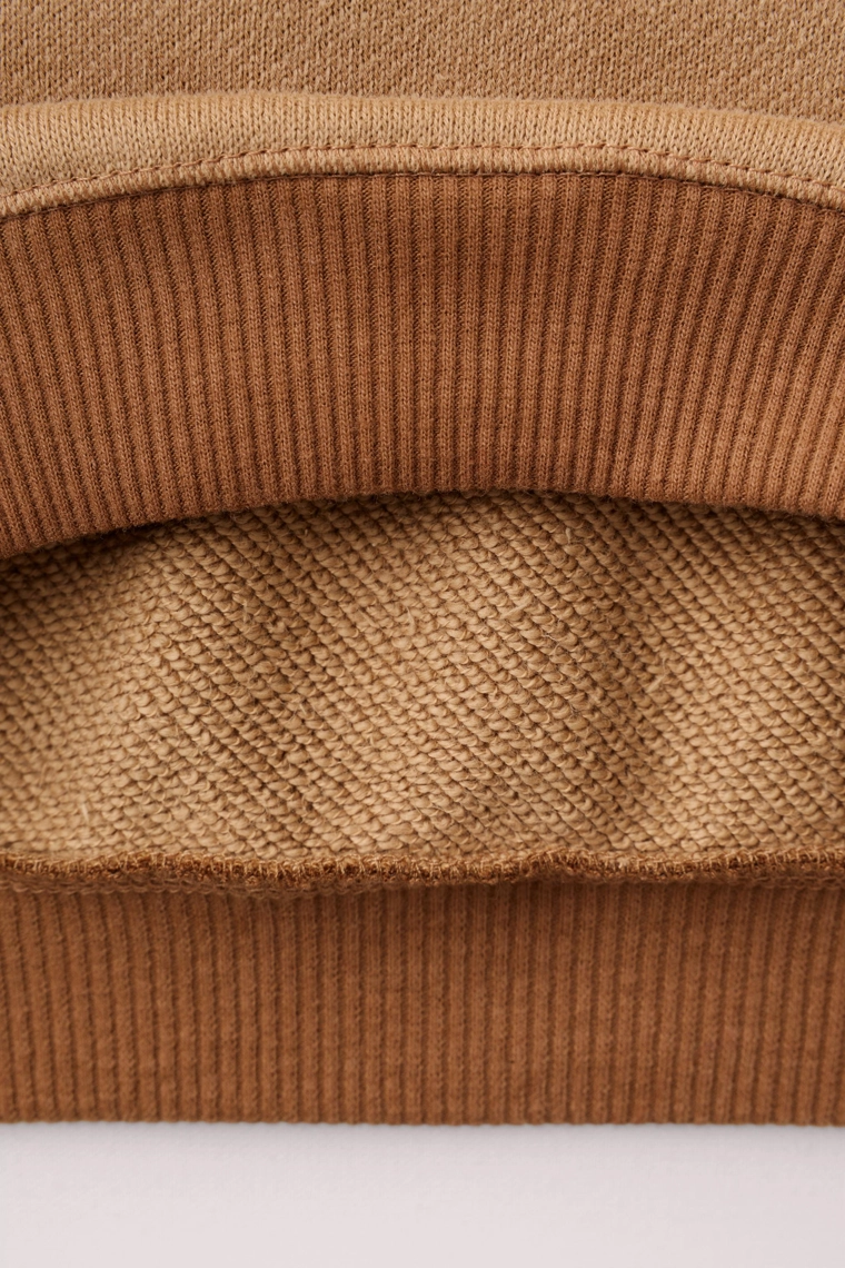 Свитшот с реглановыми рукавами created by caramel london x zara