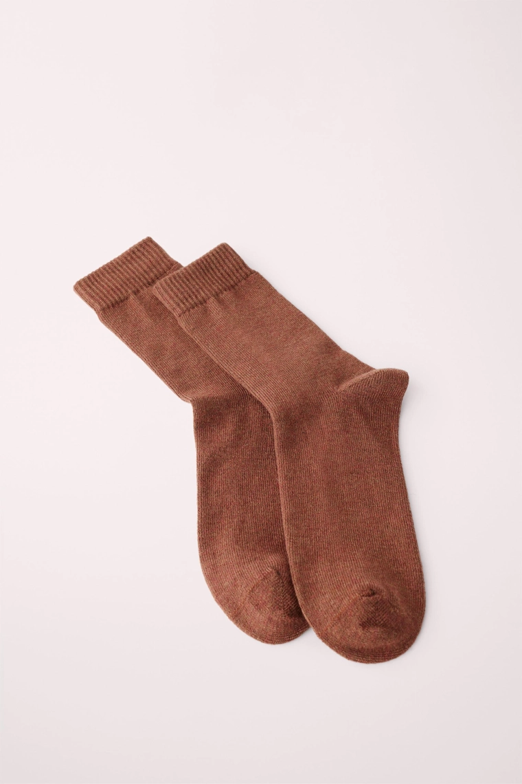 Однотонные носки caramel london x zara