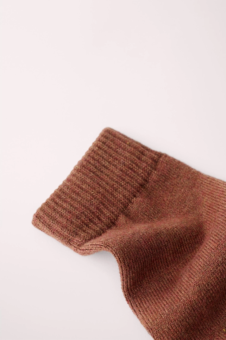 Однотонные носки caramel london x zara