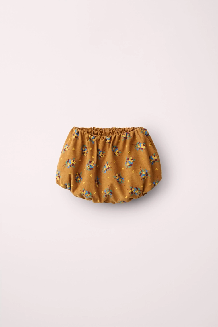 Шорты-блумеры с цветочным принтом из микро вельвета, коллекция caramel london x zara