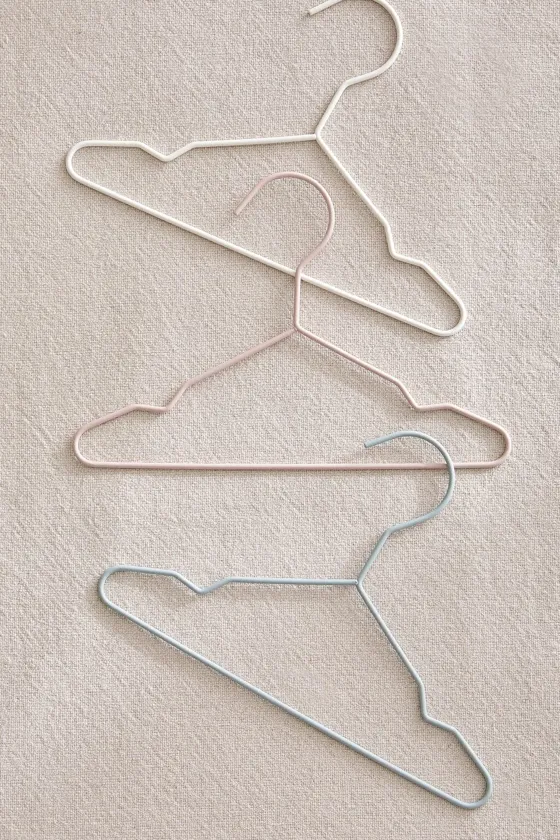 ПРОРЕЗИНЕННАЯ ДЕТСКАЯ ВЕШАЛКА (УПАКОВКА ИЗ 6 ШТУК)