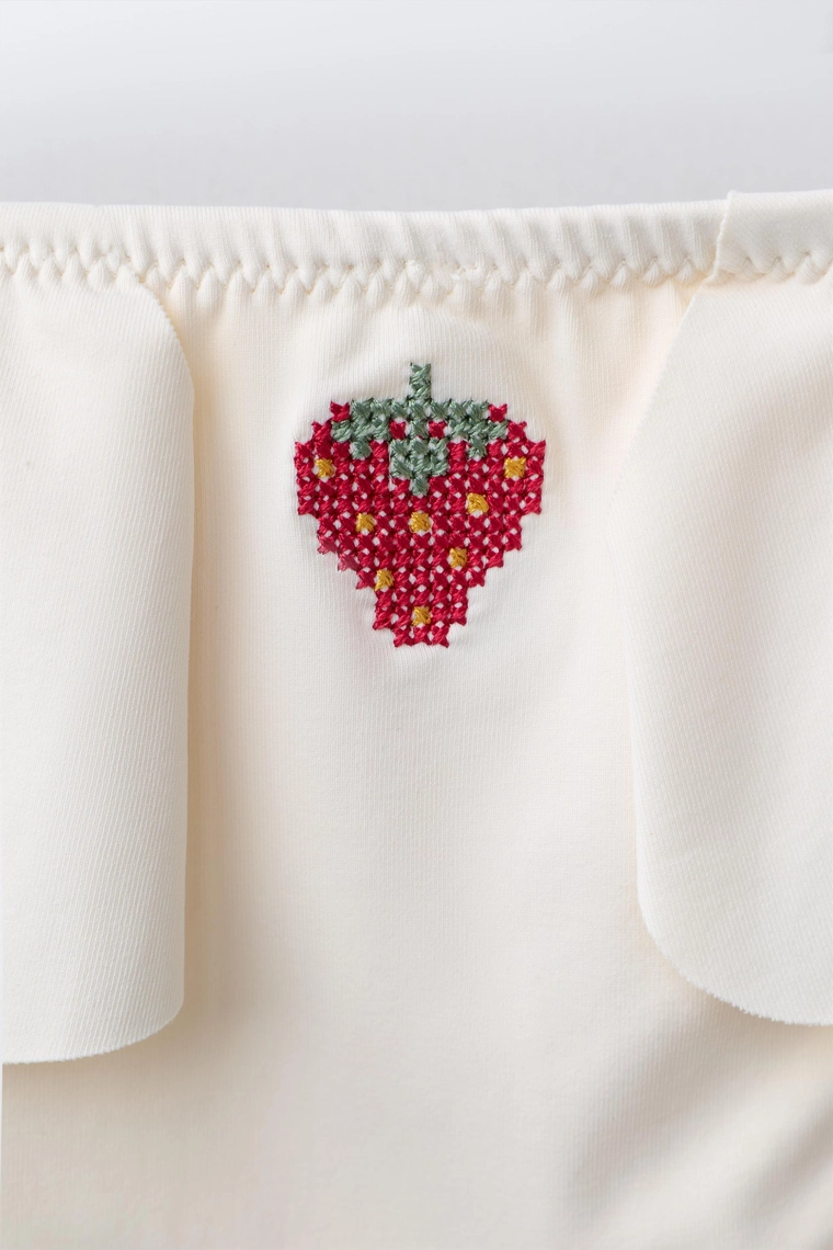 Плавки для купания: две пары с оборками и принтом клубники 1-6 лет