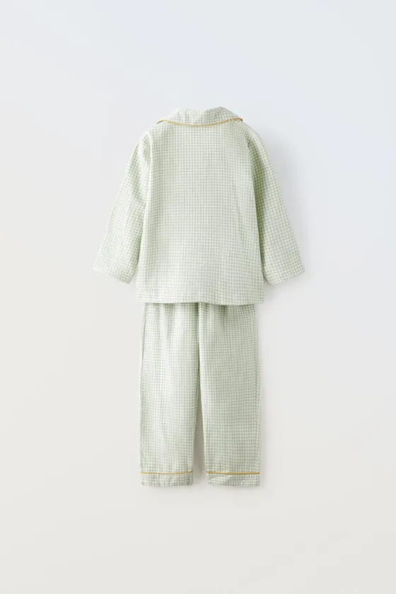 ДЕТСКАЯ ПИЖАМА В КЛЕТЧАТУЮ ПОЛОСКУ