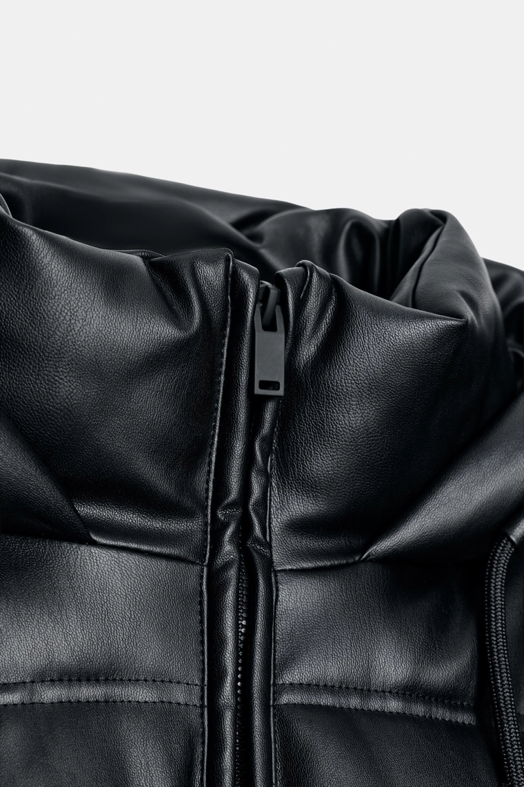 Ветрозащитный куртка-анорак из водоотталкивающего квилта из эко-кожи