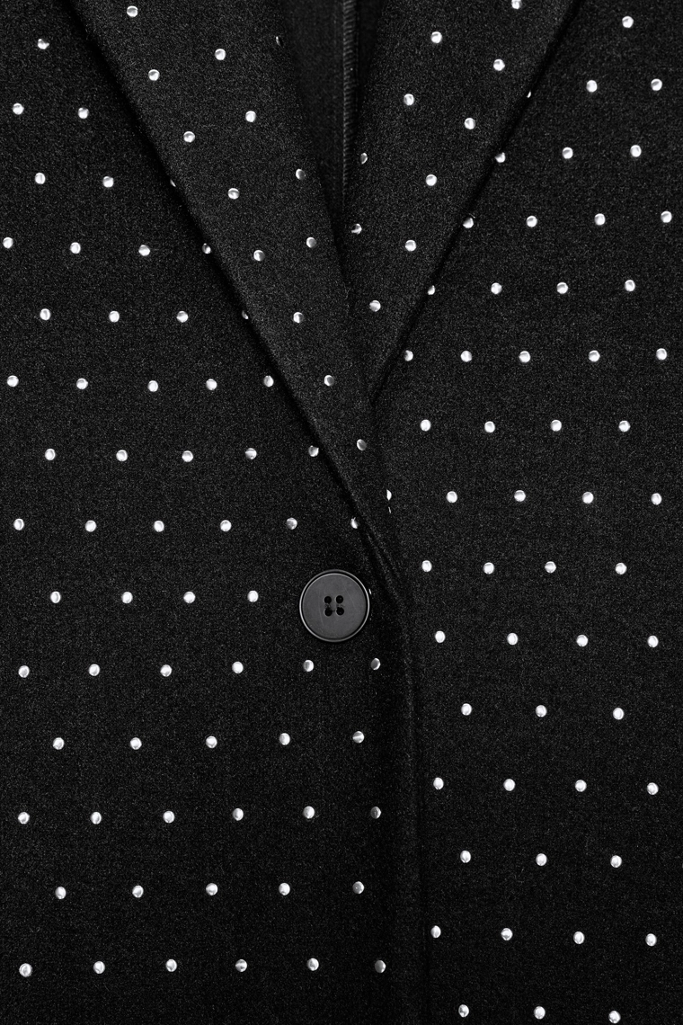 Пальто с мягким блеском