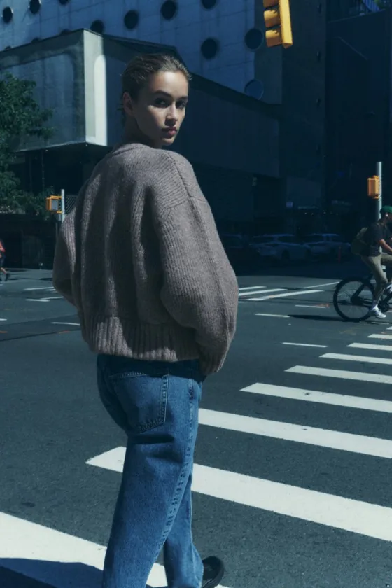 ТРИКОТАЖНЫЙ БОМБЕР С МОЛНИЕЙ