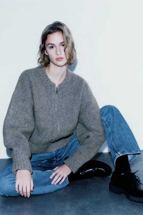 ТРИКОТАЖНЫЙ БОМБЕР С МОЛНИЕЙ